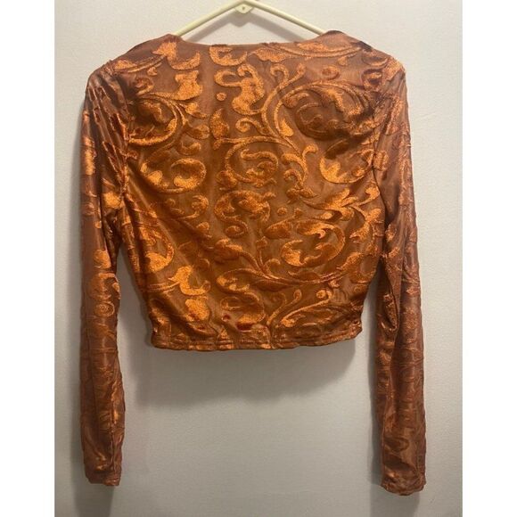 New On Twelfth Velour Long Sleeve Crop Top Small - Picture 7 of 12